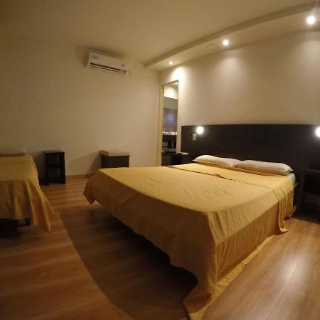 Hotel Riviera Córdoba Kültér fotó